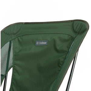 Helinox Chair One olijfgroene rugleuning met strakke stiksels en framebevestiging