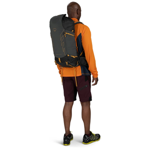 Osprey Talon Velocity 30 Dark Charcoal S-M snelle donkergrijze heren wandelrugzak van 30 liter met ademend rugpand