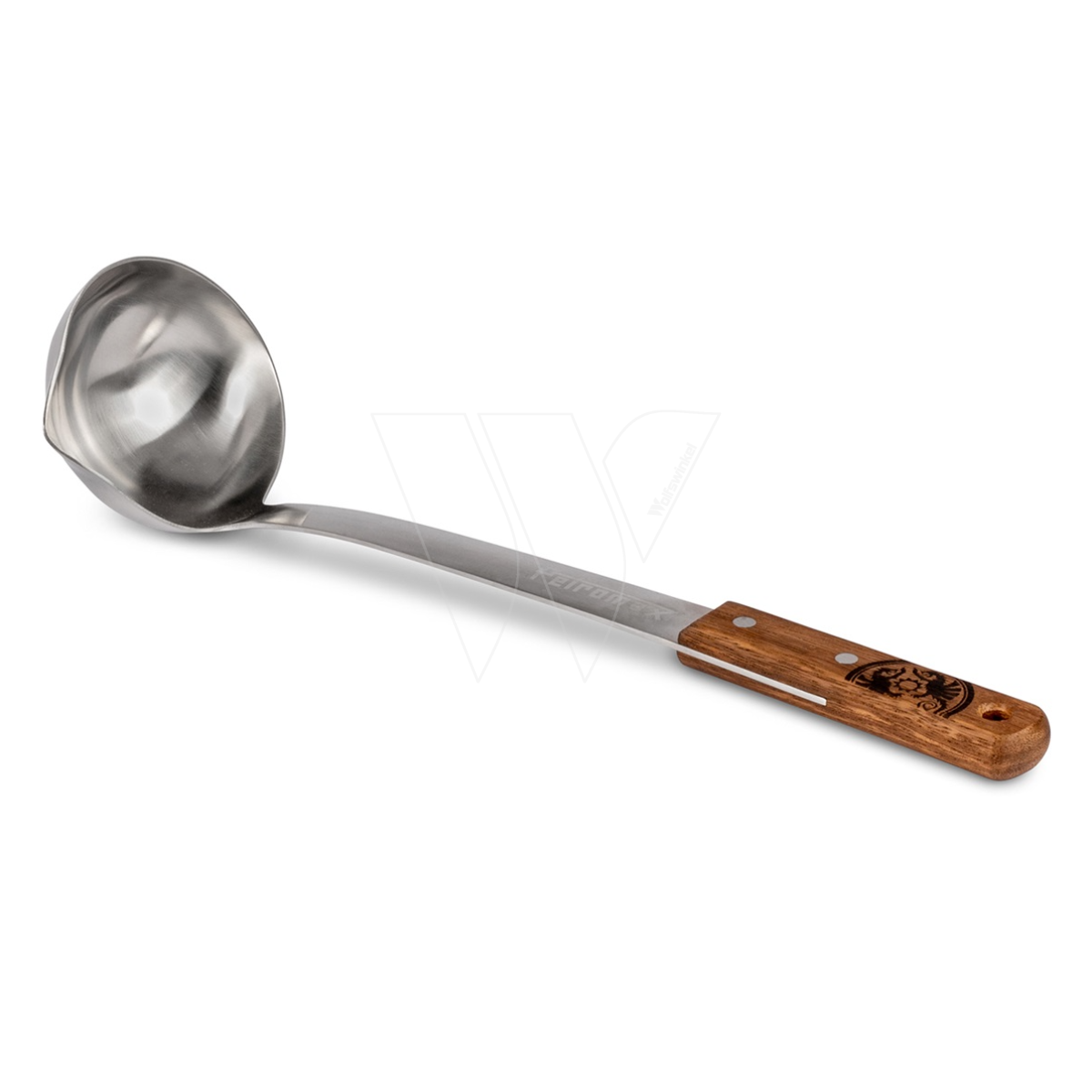Roestvrijstalen Petromax pollepel met een lange handgreep en ophangoog voor het opscheppen van stoofpotten uit een Dutch Oven.