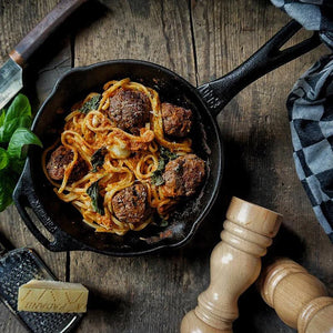 Petromax FP35T gietijzeren skillet koekenpan met een diameter van 35 centimeter en een lange steel met tegenhandvat