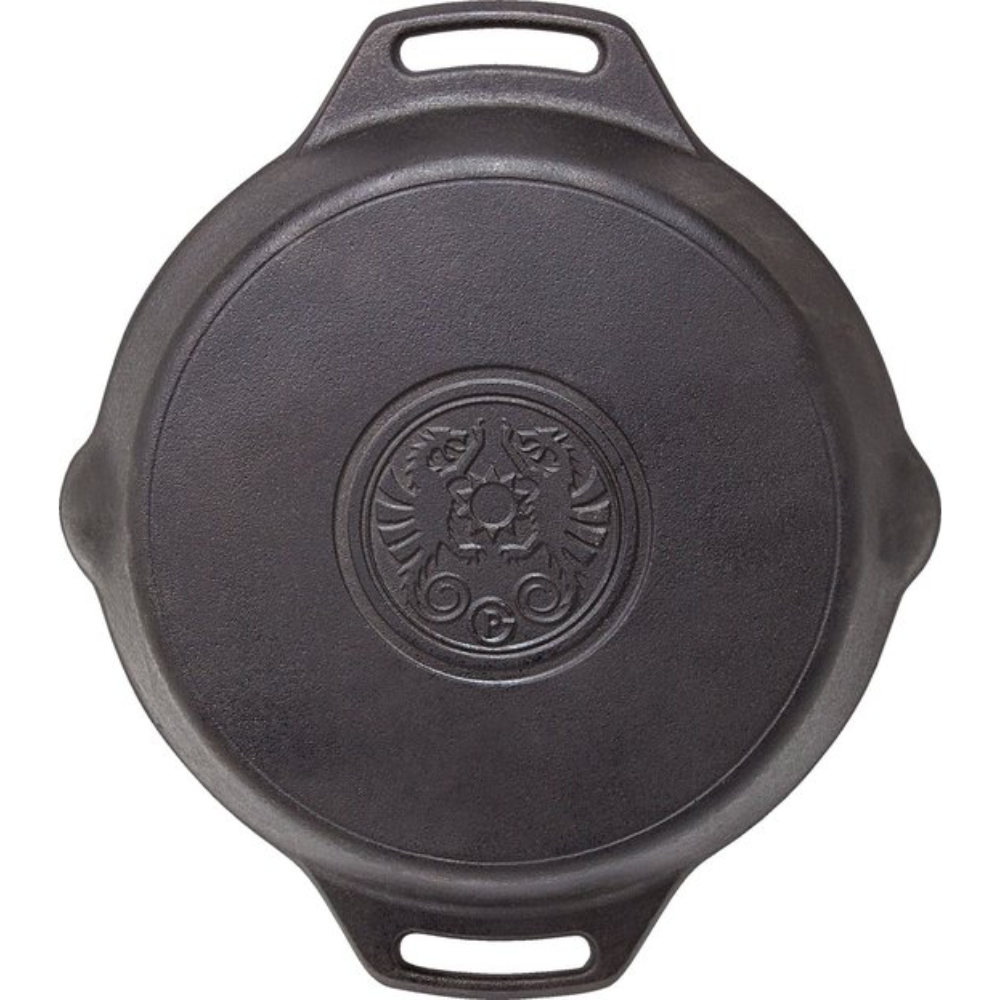 Grote gietijzeren Petromax skillet fp40h met een diameter van 40 cm, voorzien van twee korte handgrepen en schenktuiten voor barbecues en open vuur.