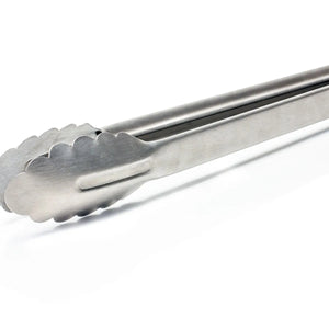Petromax RVS barbecuetang klein model met een houten handgreep, golvende kop en sluitmechanisme voor outdoor grillen.