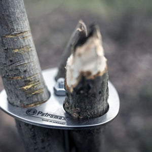 RVS Petromax driepoot ring met ketting en haak om zelf een houten driepoot te bouwen voor een Dutch Oven boven het kampvuur.