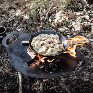 Petromax fs46 smeedijzeren grillplaat en vuurschaal van 46 cm met drie losschroefbare pootjes en zijhandgrepen voor open vuur.