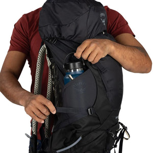 Osprey Stratos 34 Raven Black OS ademende zwarte heren wandelrugzak van 34 liter met AirSpeed rugpand