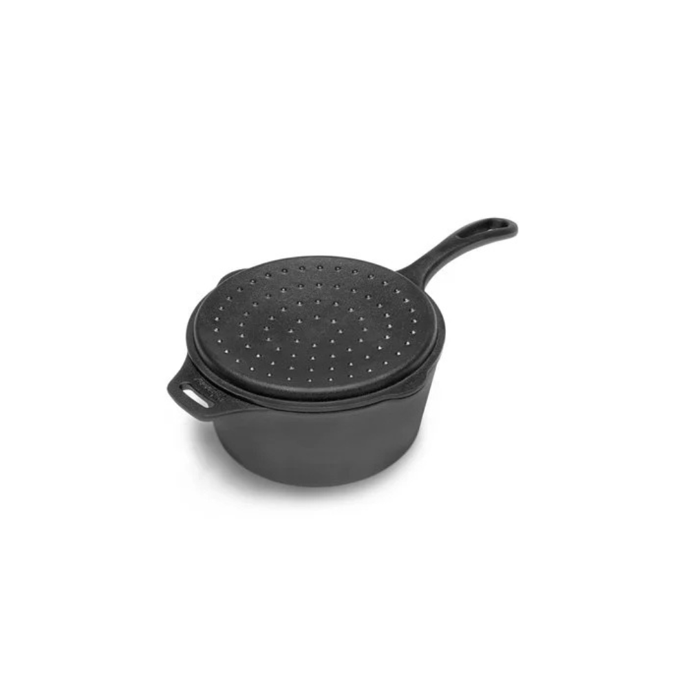Petromax KR2 gietijzeren steelpan van 2 liter met een lange steel en schenktuit voor sauzen en gerechten