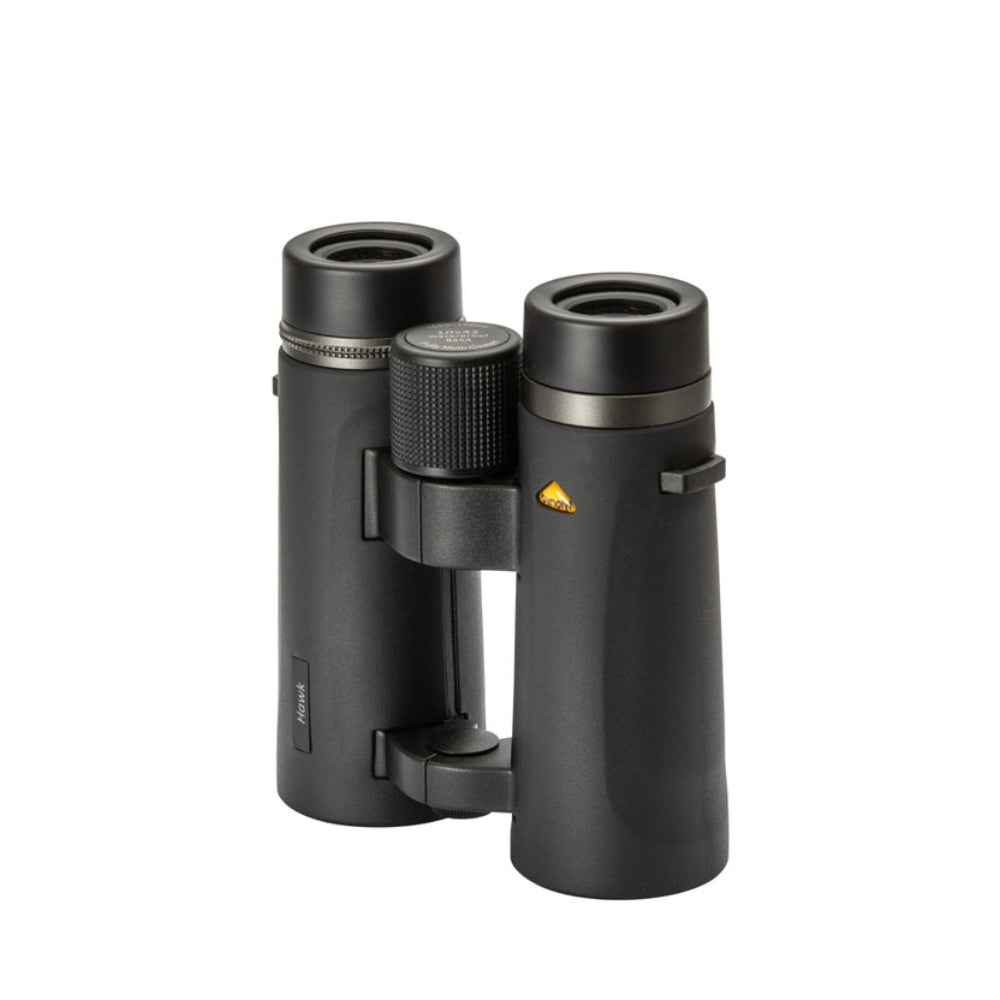 Bynolyt Hawk 10x42 waterdichte verrekijker met zwarte rubberen bekleding en open brug voor vogelspotten staand