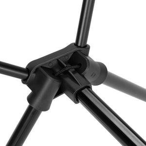 Helinox Sunset Chair frame detail, close-up van de zwarte aluminium stokken en kunststof verbindingen