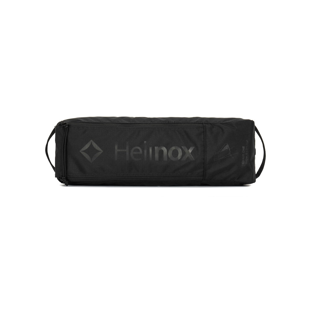 Helinox Sunset Chair opgerolde kampeerstoel, compact verpakt in de zwarte draagtas