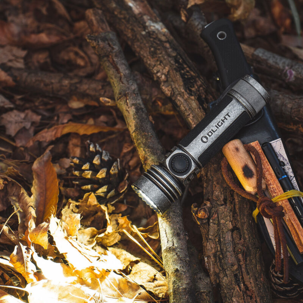 Olight Seeker 4 PRO Silver Plated - Outdoor Food