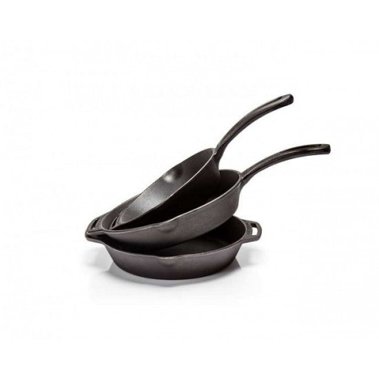 Gietijzeren Petromax skillet fp30 met een diameter van 30 cm, voorzien van een lange steel, tegenhandgreep en handige schenktuiten.