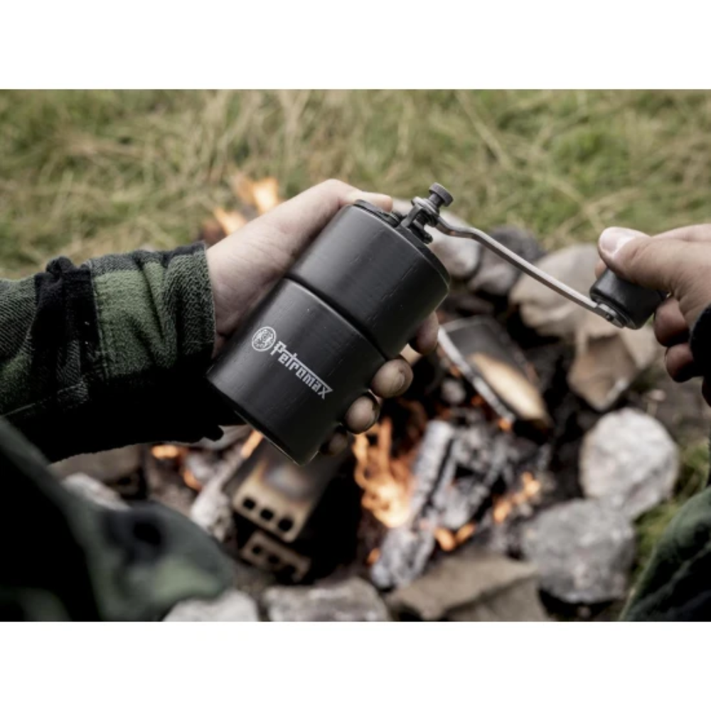 kleine draagbare pertomax koffie molen met gietijzeren maalwerk voor verse outdoor koffie