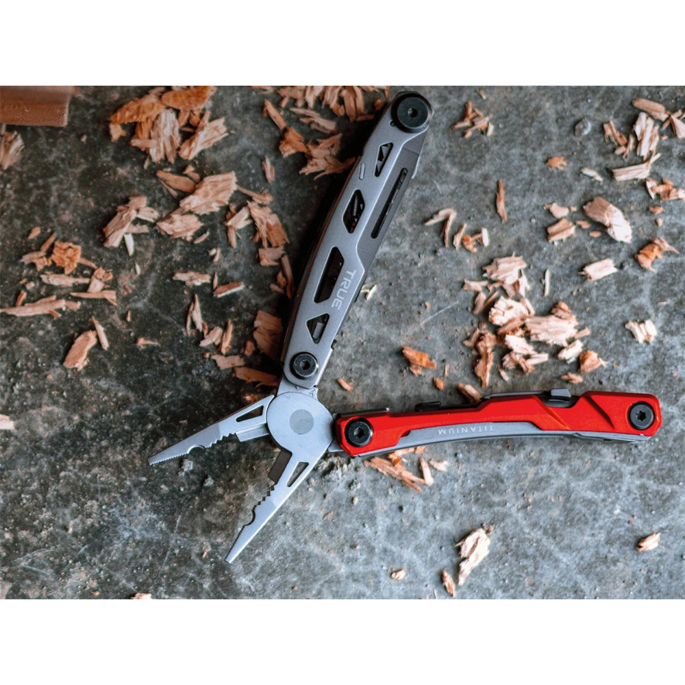 True Titanium Locking Multitool Clam