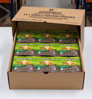 Adventure Food Expedition Breakfast in een kartonnen bulkdoos met 18 individuele maaltijdzakjes van 600 kcal.