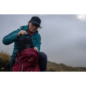 Osprey Ultralight Packing Cube Set in het zwart bestaande uit drie lichtgewicht opbergtassen van verschillende formaten voor bagage