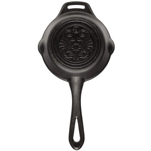 Petromax gietijzeren skillet fp25 met een diameter van 25 cm, voorzien van steel en twee schenktuiten voor outdoor koken.