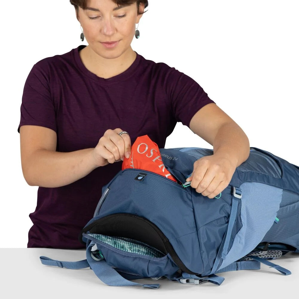 Osprey Sirrus 24 Medium Grey OS ademende grijze dames wandelrugzak van 24 liter met AirSpeed rugpand en regenhoes