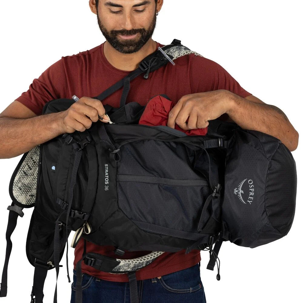 Osprey Stratos 34 Raven Black OS ademende zwarte heren wandelrugzak van 34 liter met AirSpeed rugpand