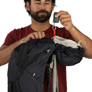 Osprey Stratos 34 Raven Black OS ademende zwarte heren wandelrugzak van 34 liter met AirSpeed rugpand