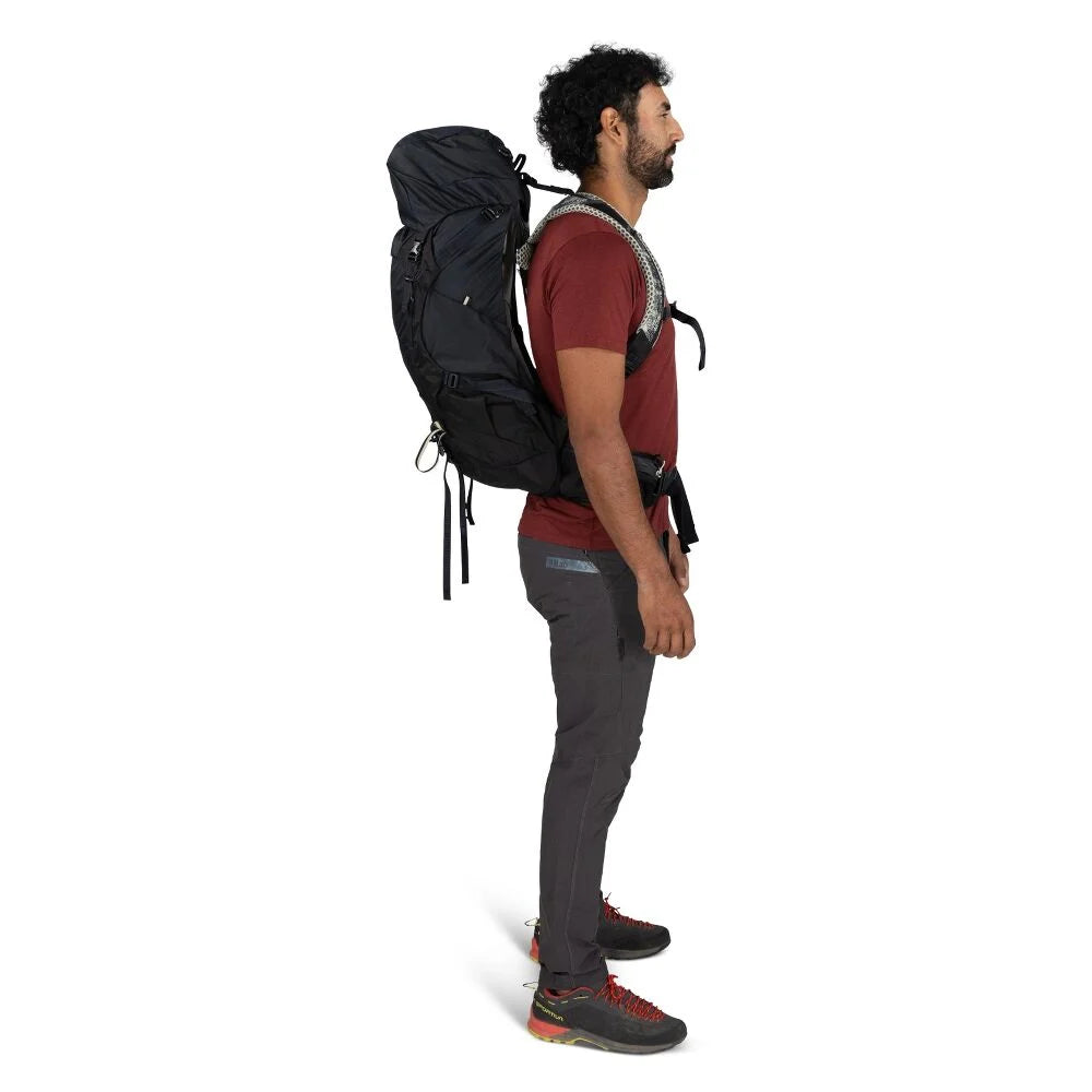 Osprey Stratos 34 Raven Black OS ademende zwarte heren wandelrugzak van 34 liter met AirSpeed rugpand
