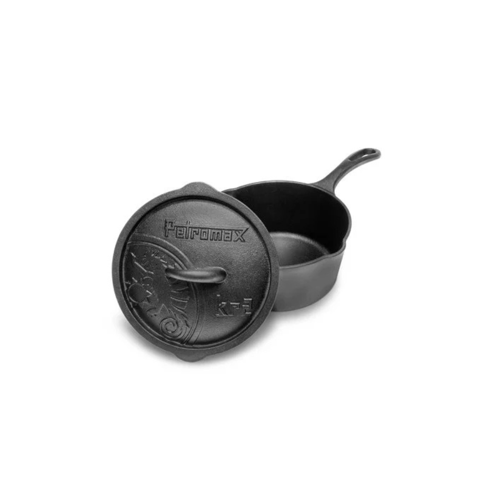 Petromax KR2 gietijzeren steelpan van 2 liter met een lange steel en schenktuit voor sauzen en gerechten
